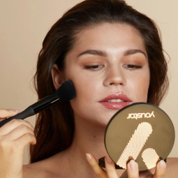 Cosmética Vegana al mejor precio: YOUSTAR BRONZE ME! Compact Bronzer Powder - 03 Dark de YOUSTAR COSMETICS en Skin Thinks - 