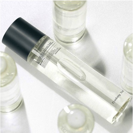Tónicos al mejor precio: Pyunkang Yul Calming Deep Moisture Toner 150ml Anti Acné y Calmante de Pyunkang Yul en Skin Thinks - Piel Sensible