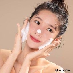 Espumas Limpiadoras al mejor precio: Mizon Hyaluronic Acid Sherbet Deep Cleansing Foam 150 ml de Mizon en Skin Thinks - Tratamiento Anti-Edad