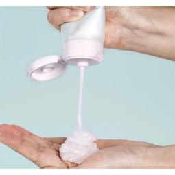 Espumas Limpiadoras al mejor precio: Mizon Cicaluronic Low PH Cleanser 120ml de Mizon en Skin Thinks - Piel Sensible