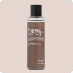 Cosmética Coreana al mejor precio: Tónico Anti-arrugas y Anti-manchas - Benton Snail Bee High Content Skin Toner de Benton en Skin Thinks - Piel Seca