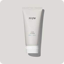 Protección Solar al mejor precio: Base de maquillaje + protección solar FFLOW Oil Soo Sun Base SPF50 de F.Flow en Skin Thinks - Tratamiento Anti-Manchas 