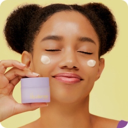 Emulsiones y Cremas al mejor precio: It's Skin V7 Hyaluronic Moisturizer Rellena, Hidrata e Ilumina de It´s Skin en Skin Thinks - Piel Seca