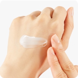 Cosmética Coreana al mejor precio: Cosrx Advanced Snail 92 All In One Cream Tube 50gr de Cosrx en Skin Thinks - Tratamiento Anti-Edad