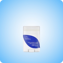 Protección Solar al mejor precio: Protector solar en barra Isntree Hyaluronic Acid Airy Sun Stick SPF50+ PA ++++ de ISNTREE en Skin Thinks - Piel Seca