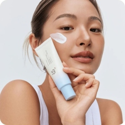 Textura fluida y acuosa del protector solar Beauty of Joseon Relief Sun Aqua Fresh Rice + B5 SPF50+
