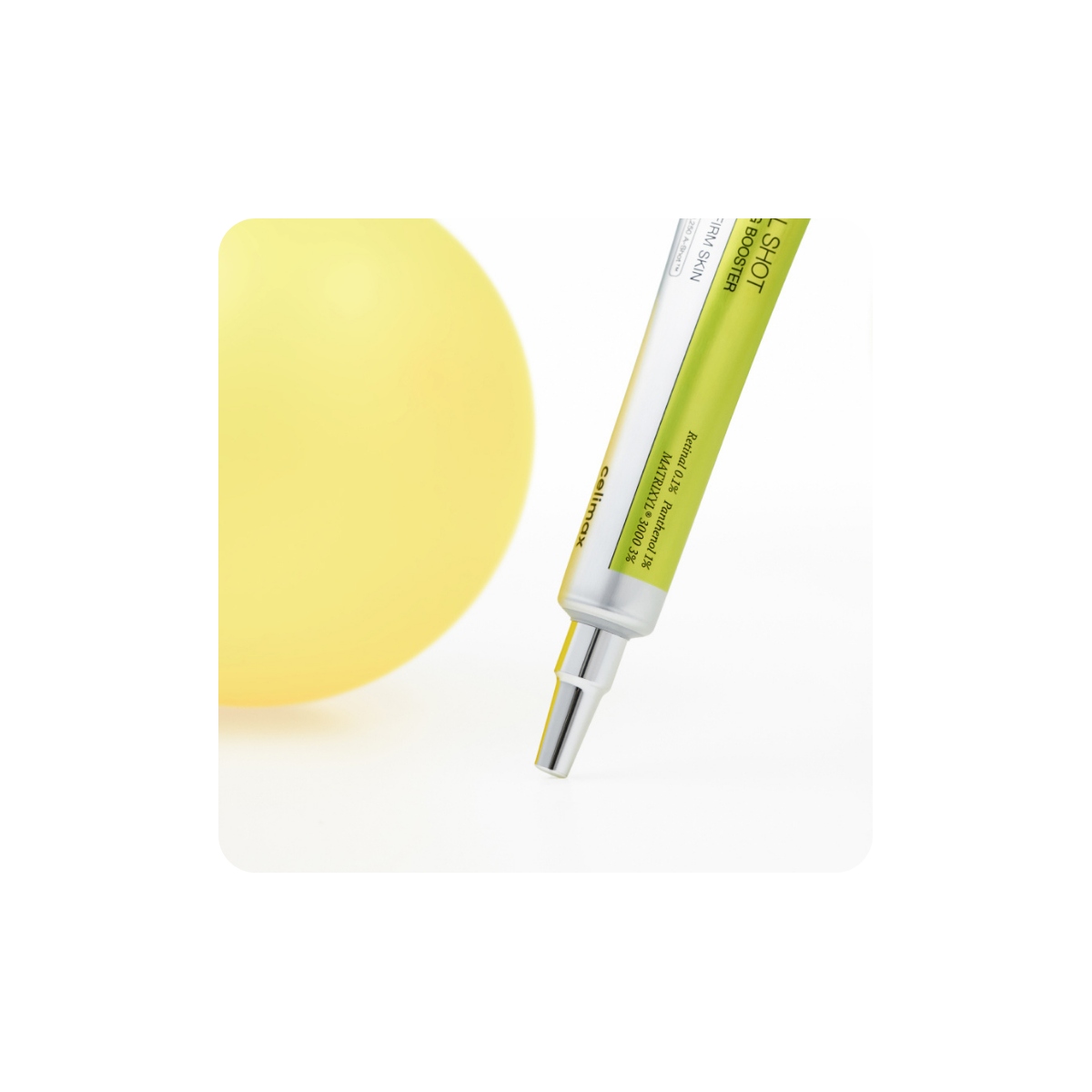 Bote de Celimax The Vita A Retinal Shot Tightening Booster mostrando su textura amarilla concentrada de retinal