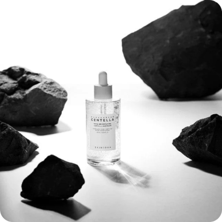 Serum y Ampoules al mejor precio: SKIN1004 Tone Brightening Capsule Ampoule 50ml de SKIN1004 en Skin Thinks - Tratamiento Anti-Edad