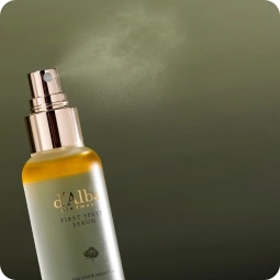 Serum y Ampoules al mejor precio: Serum hidratante d'Alba First Spray Serum 50ml de D'Alba Piedmont en Skin Thinks - Firmeza y Lifting 