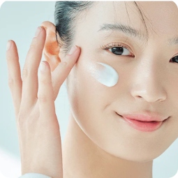 Protección Solar al mejor precio: SKIN1004 Hyalu-Cica Water Fit Sun Serum SPF 50+ PA++++ de SKIN1004 en Skin Thinks - Piel Seca