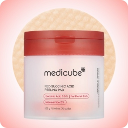 Medicube Red Succinic Acid Peeling Pad
con ácido succínico, niacinamida y salicílico para piel acneica y manchas post-acné