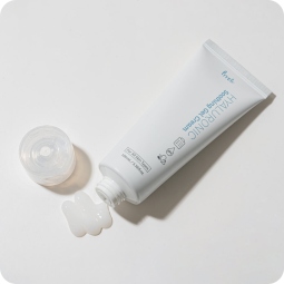 Emulsiones y Cremas al mejor precio: Crema gel con 8 tipos de hialurónico PRRETI Hyaluronic Soothing Gel Cream 100 ml de Prreti en Skin Thinks - Piel Sensible