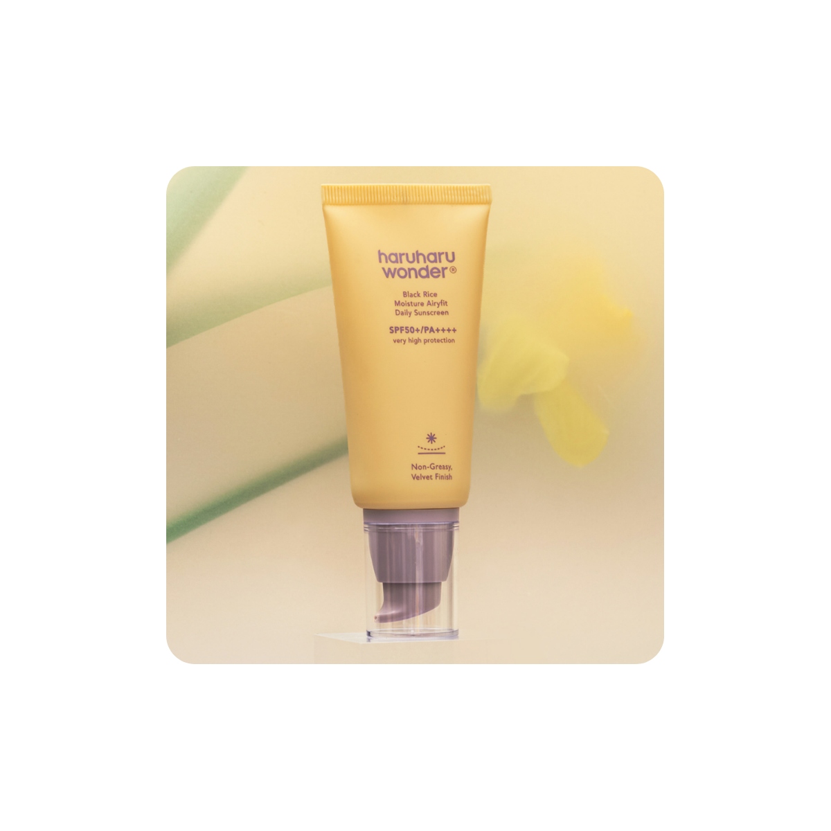Protector Solar al mejor precio: Haruharu Wonder Black Rice Moisture Airyfit Daily Sunscreen Spf50 Pa++++ de Haru Haru Wonder en Skin Thinks - Piel Seca