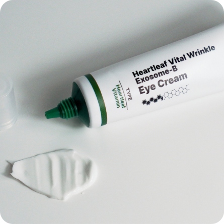 Contorno de Ojos al mejor precio: WATI FOR SKIN Heartleaf Vital Wrinkle Exosome-B Eye Cream, 30 ml de en Skin Thinks - Piel Seca