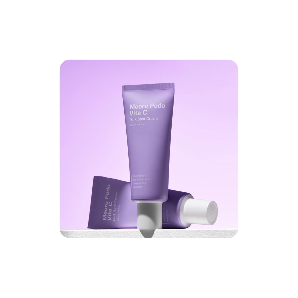 Emulsiones y Cremas al mejor precio: Crema Antimanchas y antiedad Sungboon Editor Meroru Podo Vita C Dark Spot Cream de Sungboon Editor en Skin Thinks - Tratamiento Anti-Edad