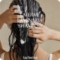Cabello al mejor precio: Champú Nutritivo Laferme Laminaria Shampoo White Musk 500ml de La Ferme en Skin Thinks - 
