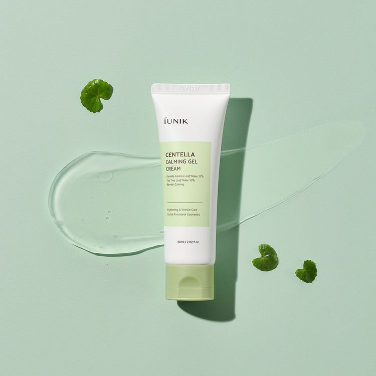 Las mejores cremas coreanas en 2026: nuestra selección probada 7 Iunik Centella Calming Gel Cream mostrando su textura gel transparente